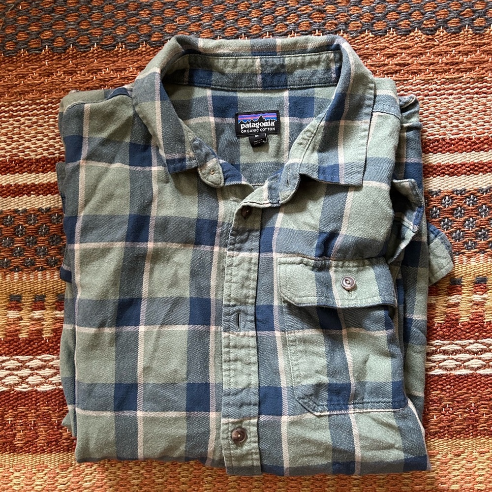 Patagonia Organic Cotton Button Up Shirt Long Sleeve Plaid Men’s XL